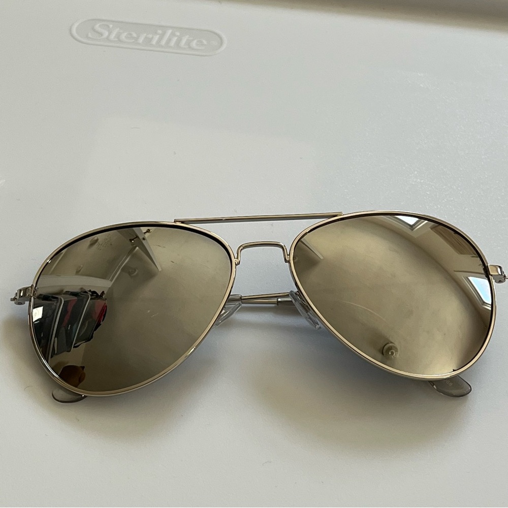 NWOT Reflective Lens Aviator Sunglasses